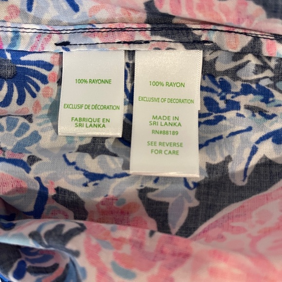 Lilly Pulitzer Hollie Tunic in a pink and blue floral print Small - Picture 8 of 8